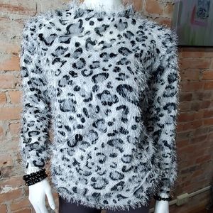 Leopard top